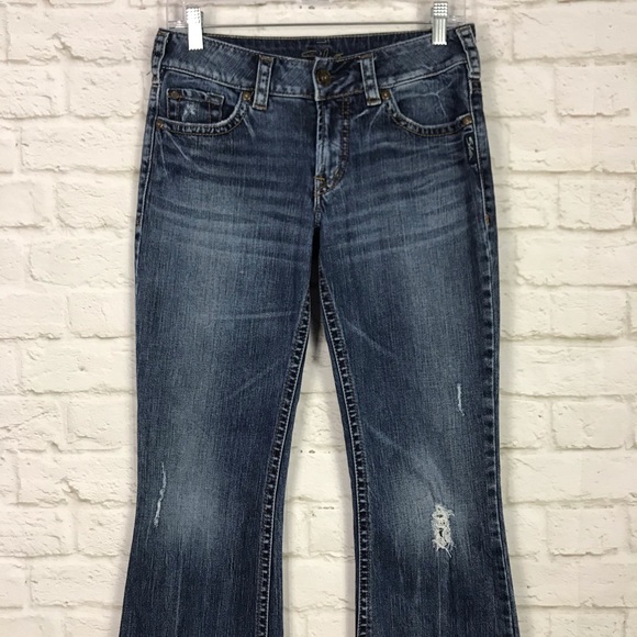 Silver Suki Distressed Medium Wash Midrise Jeans - Picture 2 of 8